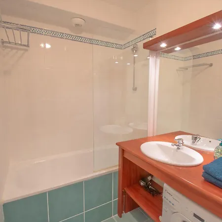 Très - Résidence Privée Avec Piscine -50m De La Lägenhet